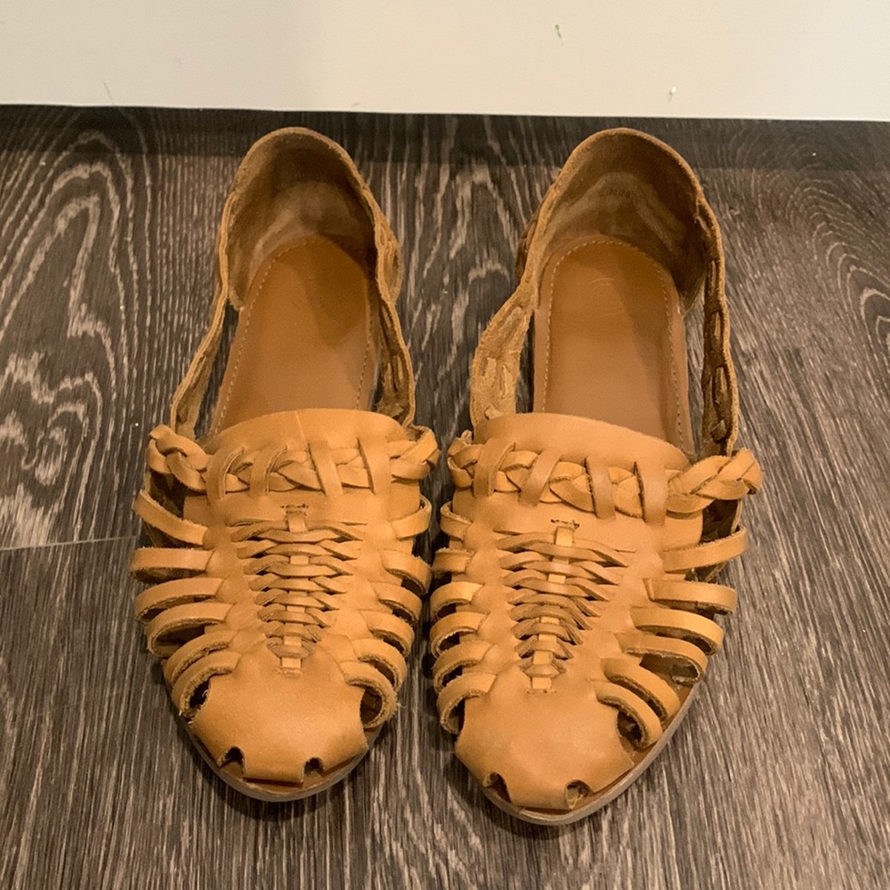 Urban Outfitters braided flats size 9